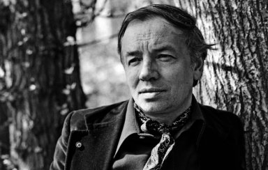 Andrey Voznesenskini şeirləri Vaqif Bayatlı Odərin tərcüməsində