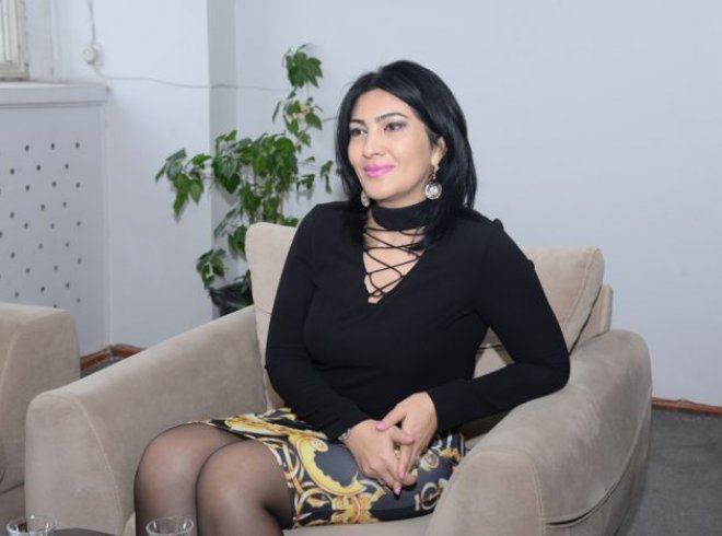 Göyüzünün bu üzünü dinləyən şair - Elnarə Akimova yazır 